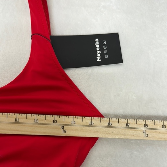 NWT Meyeeka Red One-Piece Swimsuit with Cutout - Picture 7 of 9